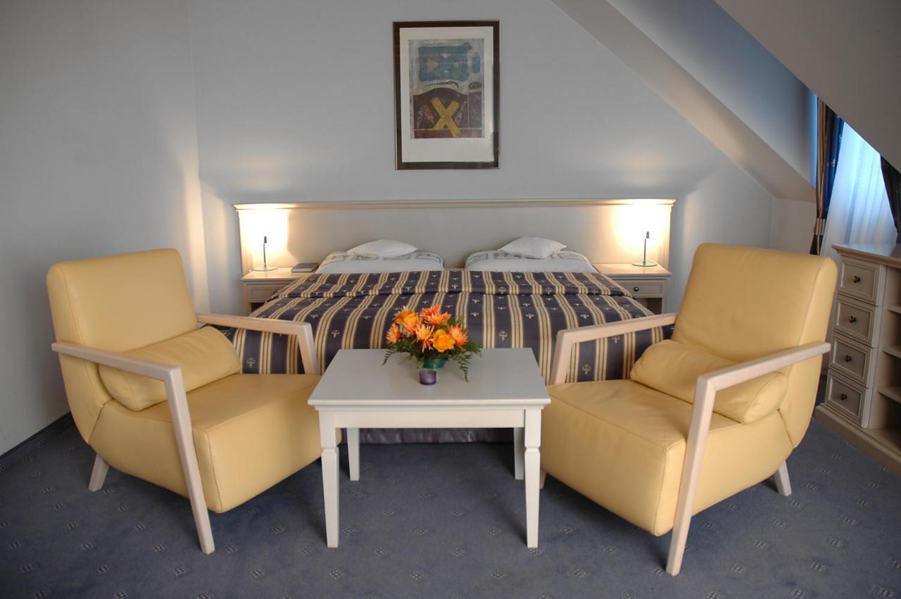 Hotel Hradna Brana Bratislava Quarto foto