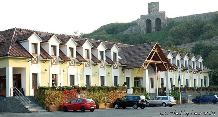 Hotel Hradna Brana Bratislava Exterior foto